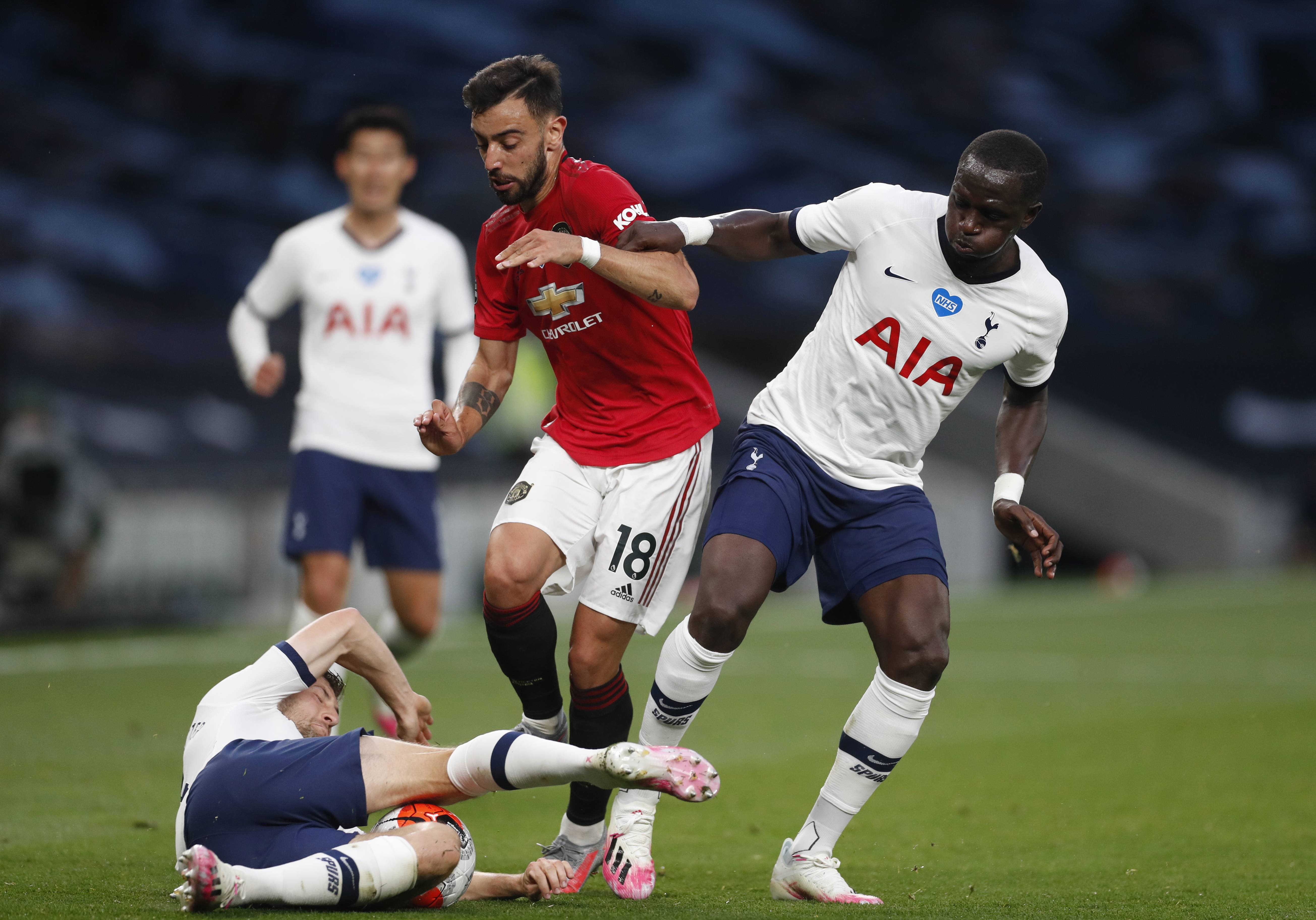 也展示了他 也展示了他