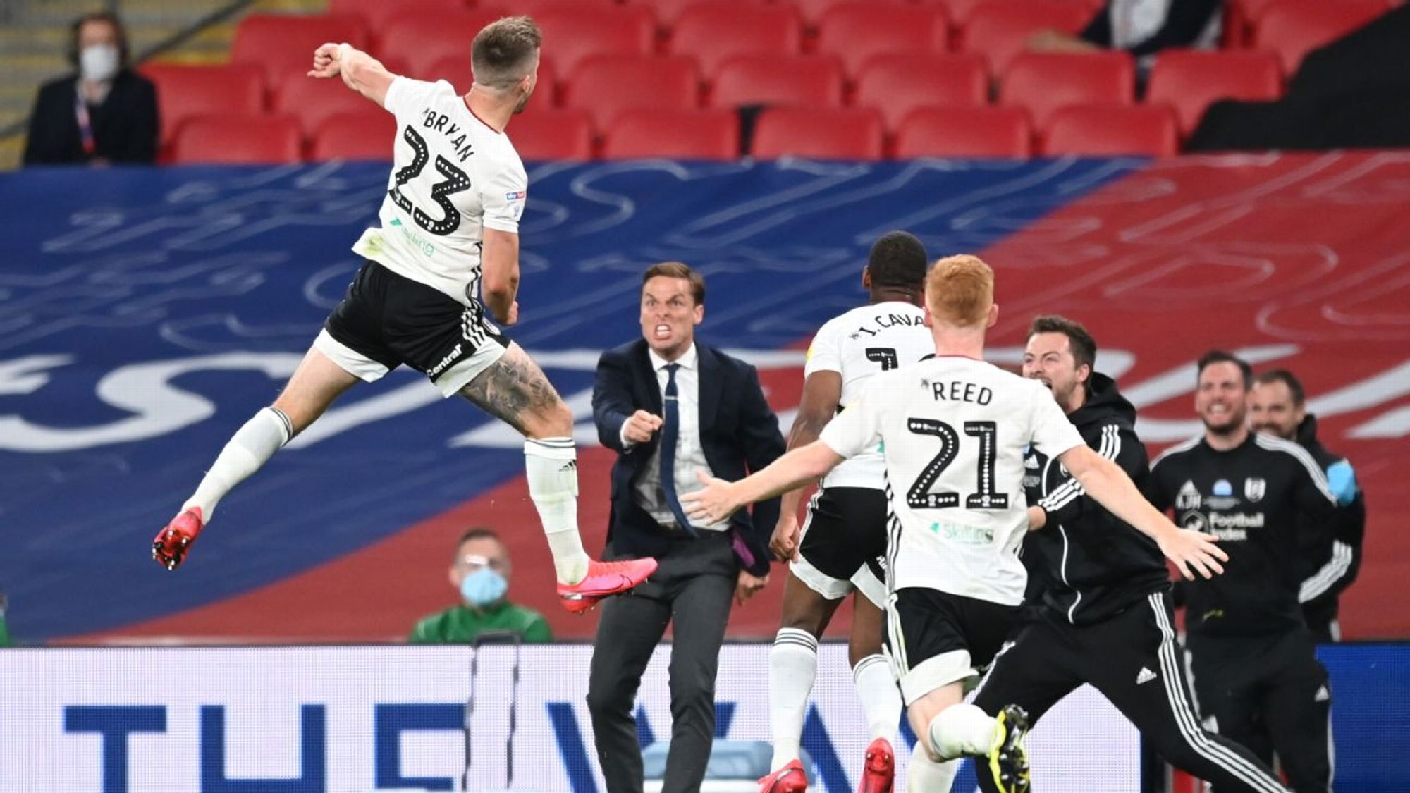 孙兴慜正值 孙兴慜正值